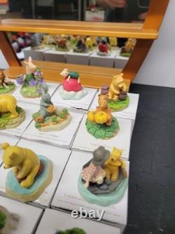 Lenox Disney Winnie The Pooh Thimble Figurine Set 22 Mirror Shelf Display Honey