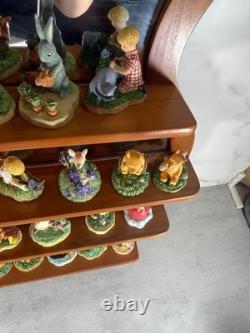 Lenox Disney Winnie The Pooh Thimble Figurine Set 24 Mirror Shelf Display Honey