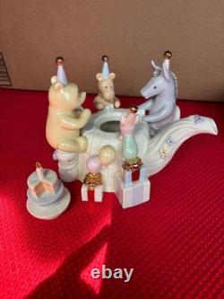 Lenox Winnie the Pooh Pooh's Birthday Celebration Teapot 2001 Displayed