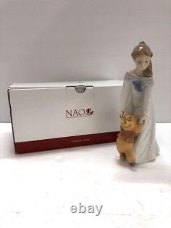 NAO Lladro Disney Collection Winnie the Pooh Elegant Graceful Formal Luxury JP