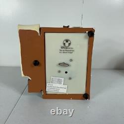 NEW Disney 80 years of Classic Winnie The Pooh Bookend Musical Snow Globe NEW Disney 80 years of Classic Winnie The Pooh Bookend Musical Snow Globe