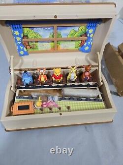 NOS Winnie the Pooh Honey Concert Music Box Clock Mega House 1997