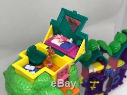POLLY POCKET Winnie The Pooh 100 Acre Wood Play Set All 10 Figures Complete