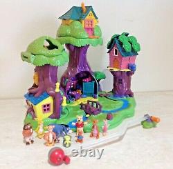 Polly Pocket Disney Winnie The Pooh 100 Acre Wood with Figures Bluebird 1998