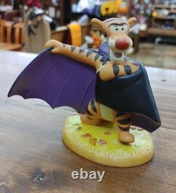 Pooh & Friends Count Tigger Tigger as a Vampire Rare 4008060