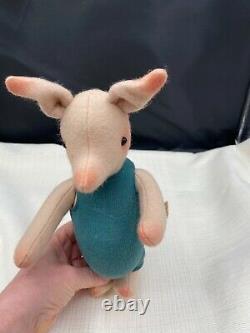 R. John Wright, Piglet Limited Edition no tags or box