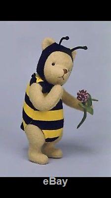 R. John Wright Winnie The Pooh Pooh Bee Doll Ltd Ed For Teddys