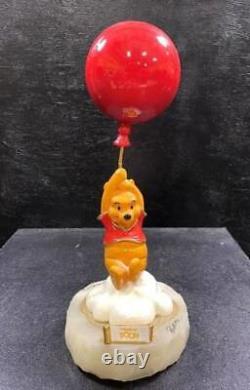 RARE Limited Collector's Edition Ron Lee Winnie the Pooh with Red Balloon