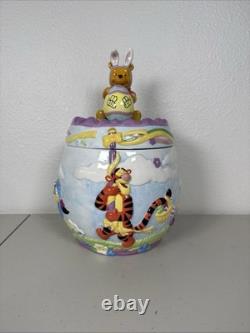 RARE RETIRED DISNEY Winnie The POOH POOHRADE 1999 Easter Theme Cookie Jar