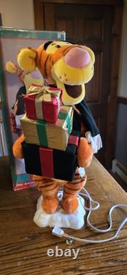 RARE Tigger 1995 VTG Christmas At Our House DISNEY STORE Animated Musical Figure