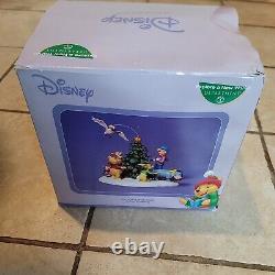 Rare Dept 56 Disney Christmas With POOH Lighted Scene 2006 Winnie The Pooh Box