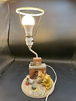 Rare Disney Classic Pooh Fireplace Scene Lamp Michael & Co Winnie Tigger Piglet