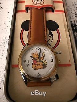 Rare Disney Winnie the Pooh Watch Bees Vintage Leather band