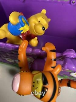 Rare Limited Edition Disney Winnie the Pooh Bear and Tigger Picnic Basket Disney