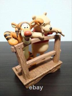 Rare Pooh & Friends Winnie the Pooh & Tigger 2000 limited Figure Ceramic japan