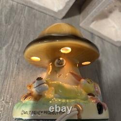 Rare Retired Pooh Night Light Great Collectible