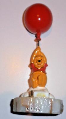 Ron Lee 1993 Winnie the Pooh With Red Balloon Collector's Edition Granite Base