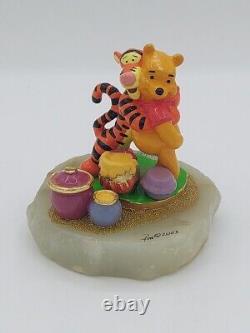 SIGNED Disney Winnie The Pooh & Tigger Hugging Ron Lee Figurine