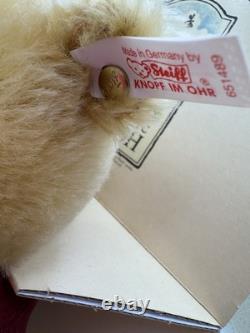 Steiff 651489 Disney Winnie the Pooh Classic Pooh No. 00091