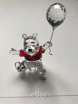Swarovski Crystal Disney Winnie The Pooh With Balloon #905768- Mint In Box