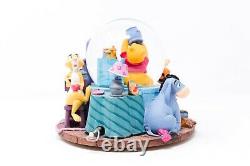 Vintage Disney Winnie The Pooh Honey Pot Eeyore Tigger Piglet Musical Snow Globe