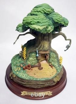 WDCC Enchanted Places WINNIE THE POOH AND THE HONEY TREE POOH BEARS HOUSE COA