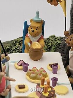 WDCC Hip Hip Pooh-Ray Winnie The Pooh And The Blustery Day Limited Edition RARE