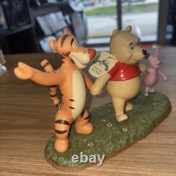 Walt Disney Winnie the Pooh I Love You This Much Retired Tigger Piglet
