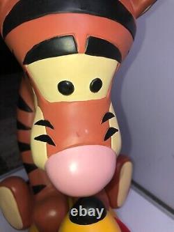 Walt Disney World Winnie The Pooh And Tigger Statue 22 X 16 Deluxe