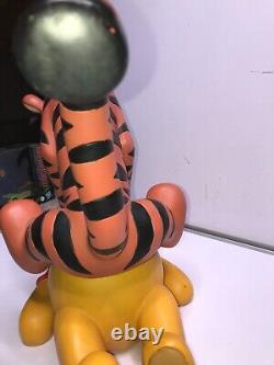 Walt Disney World Winnie The Pooh And Tigger Statue 22 X 16 Deluxe