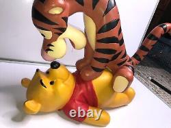 Walt Disney World Winnie The Pooh And Tigger Statue 22 X 16 Deluxe