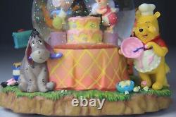 Winnie The Pooh Disney Store Music Snow Globe Rumbly in My Tumbly with Box RARE