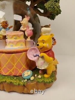 Winnie The Pooh Disney Store Snow Globe Rumbly in My Tumbly 1963 Vintage RARE