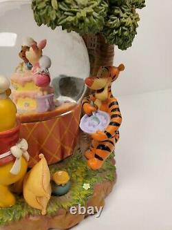 Winnie The Pooh Disney Store Snow Globe Rumbly in My Tumbly 1963 Vintage RARE