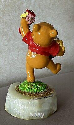 Winnie The Pooh Ron Lee Pooh ValentineSigned & Dated 1999. #66 of 1500 Retired