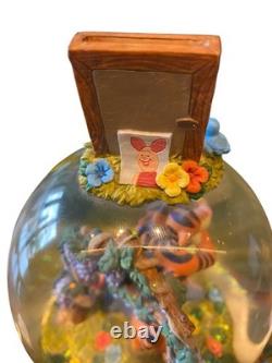 Winnie The Pooh Snow Globe Music Box With Small Picture Frame Disney Tigger Owl