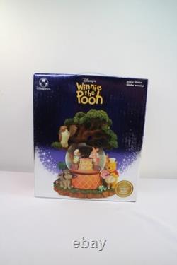 Winnie the Pooh Disney Store NIB Light Up Rumbly in My Tumbly Musical Snow Globe
