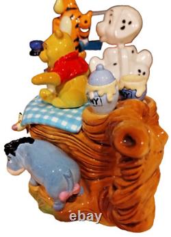 Winnie the Pooh Tea Pot Disney trademark Limited Edition Rare