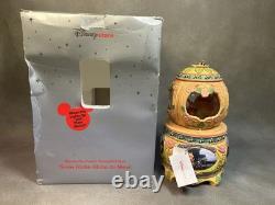 Winnie-the-Pooh's Thoughtful Spot Disney Store Snow Globe Music Box See Video