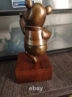 1970 Du Collectionneur Le Bronze Lost Wax Casting Whinnie Le Pooh Avec Hunny Pot