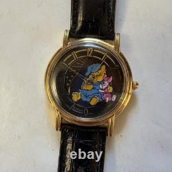 1993 Montre exclusive Disney Store Pooh et Piglet Lune Soleil Étoiles Nouvelle batterie