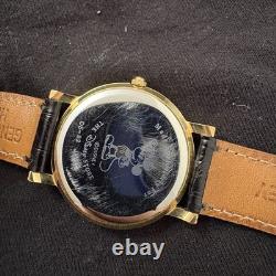 1993 Montre exclusive Disney Store Pooh et Piglet Lune Soleil Étoiles Nouvelle batterie