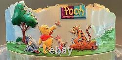 Affichage de montres rotatif de comptoir verrouillé du magasin Disney Winnie l'Ourson 1998