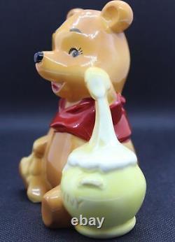 Années 1960 Walt Disney Productions Japon Winnie The Pooh Hunny Pot Porcelaine Figurine