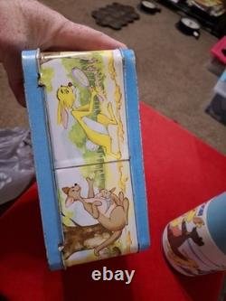 Boîte à goûter vintage en métal Disney Winnie l’ourson de 1976 avec thermos Aladdin