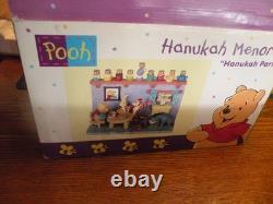 Boîte à musique Winnie l'Ourson de Disney Menorah pour enfants Hanoukka Charmante Rare ! DANS LA BOÎTE