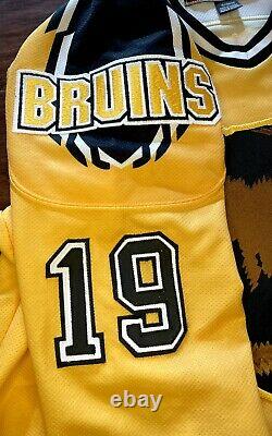 Boston Bruins 2000-2001 Joe Thornton Winnie The Pooh Bear Third Hockey Jersey XL