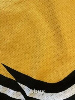 Boston Bruins 2000-2001 Joe Thornton Winnie The Pooh Bear Third Hockey Jersey XL