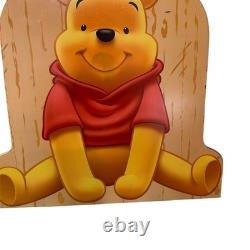 Chaise d'enfant en bois vintage Disney Winnie l'Ourson avec siège à carreaux, décoration de nursery