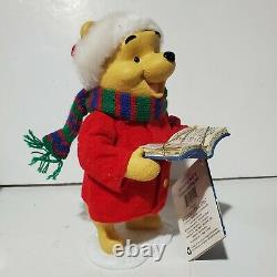 Cultique Disney Showcase Winnie Le Pooh Amis Caroling Piglet De Noël